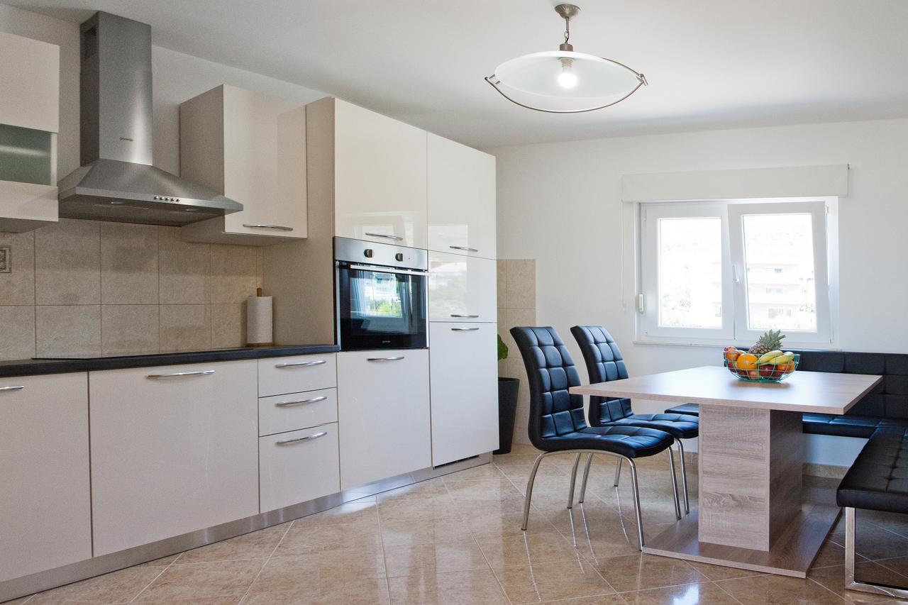 Apartment Noel คาชเตลา ภายนอก รูปภาพ