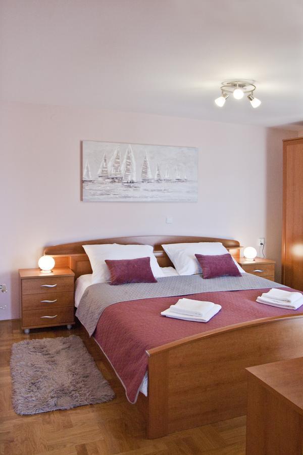 Apartment Noel คาชเตลา ภายนอก รูปภาพ